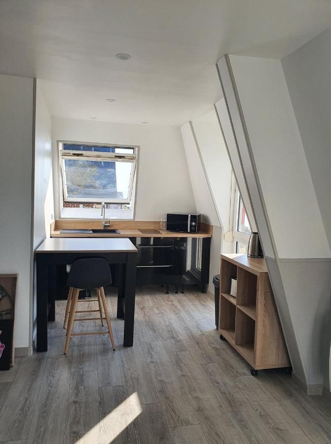 Appartement Face A La Mer Woignarue Exterior photo